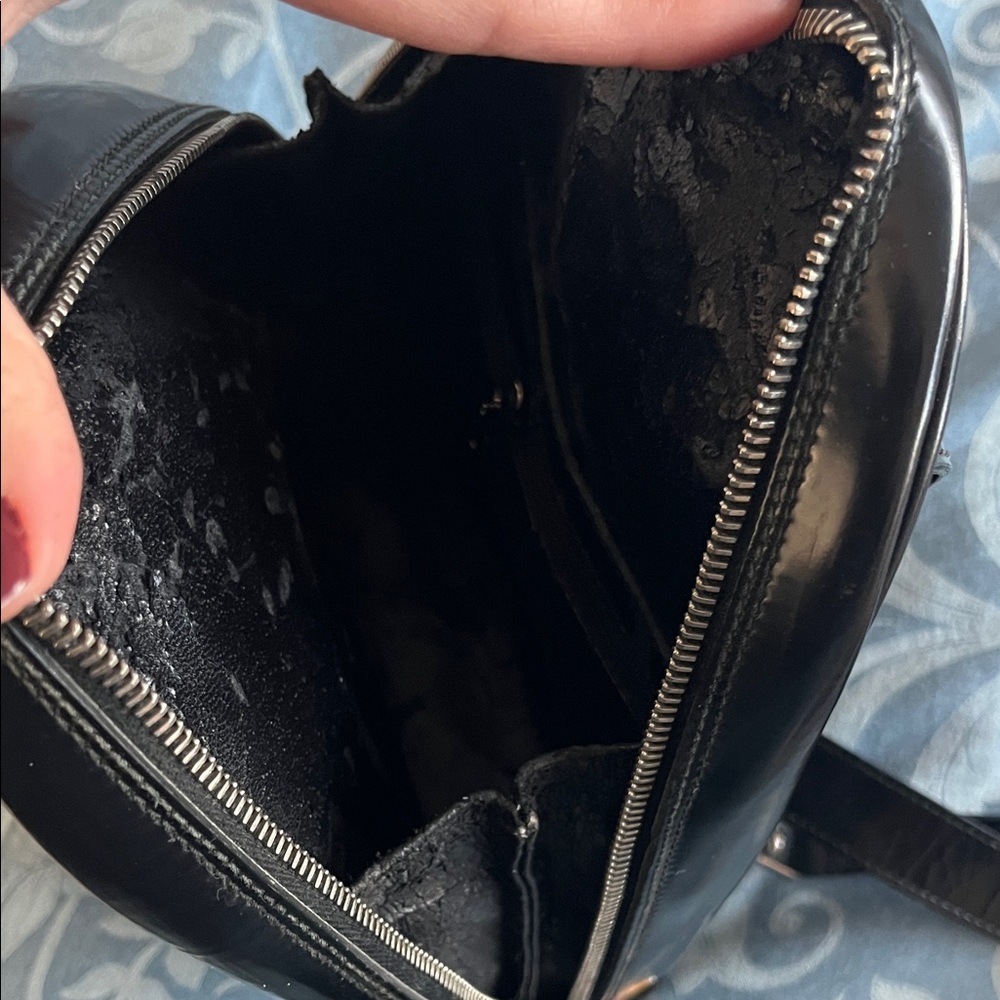 Gucci Shiny Black Backpack can be reversed the straps coin purse bambo zipper - Picture 11 of 11